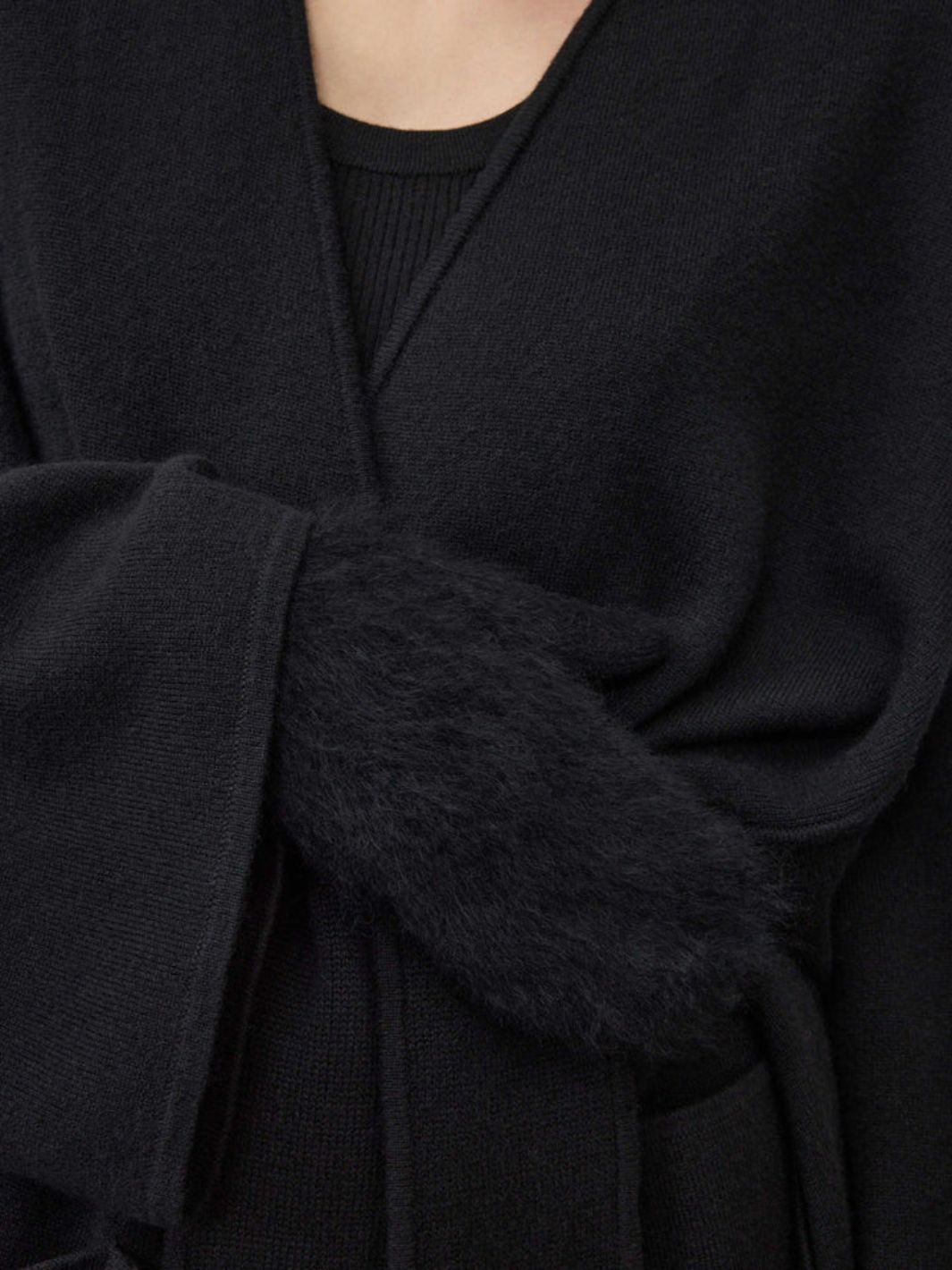 Lisa Yang Accessories Votter | Brushed Mittens Black