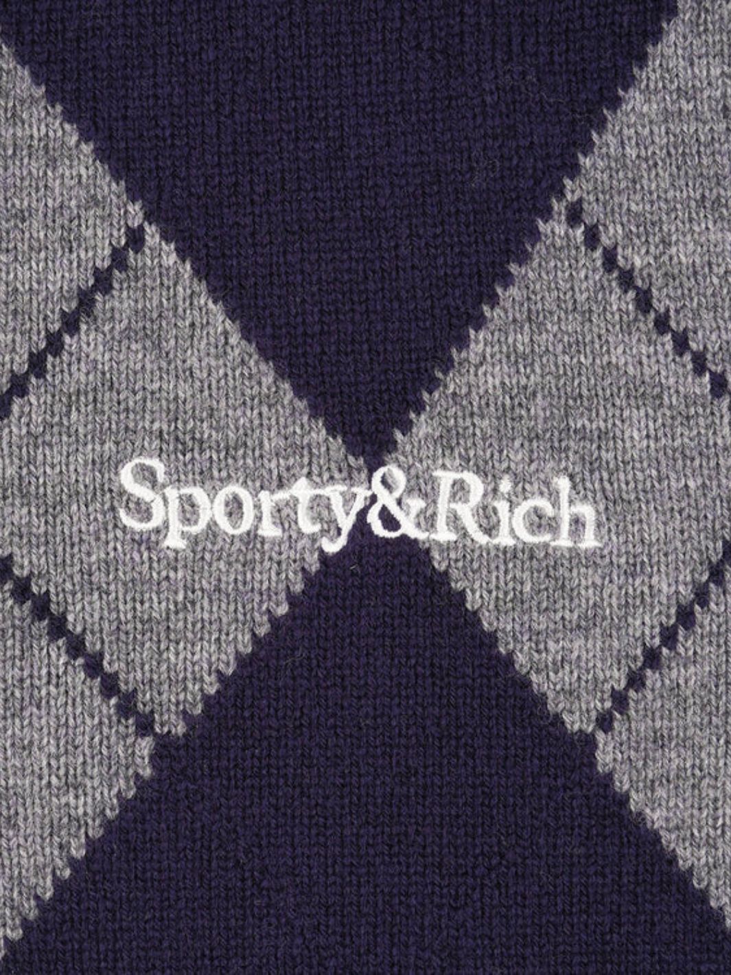 Sporty & Rich Sweaters Genser | Serif Logo Argyle Sweater