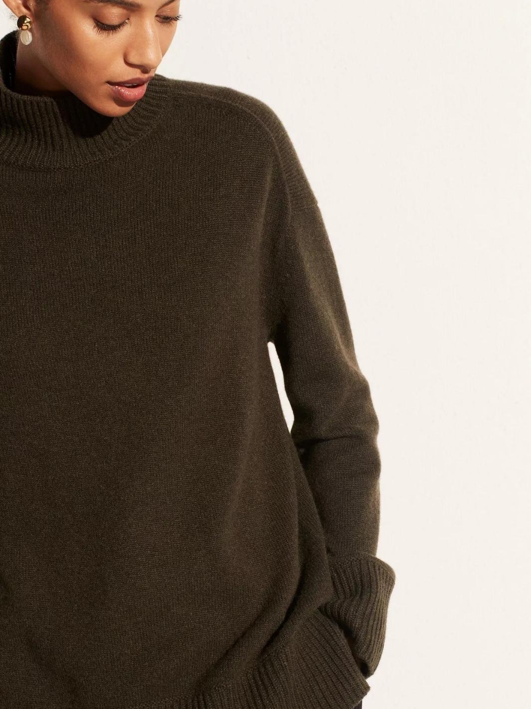 Vince Knit Genser | Turtleneck W Side Slits Olive Green